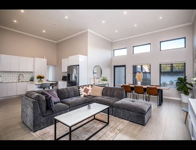 4 BEDROOM FREEHOLD FOR SALE IN SAGEWOOD
